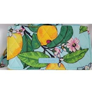 New Vera Bradley Lemon Grove Cotton Smartphone Wrislet